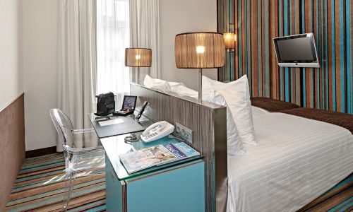 cosy-twin-room-city-centre-hotel-amsterdam