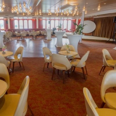 Queen's Lounge in 360°
