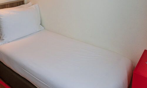 westcord-city-centre-hotel-amsterdam-room-single.jpg